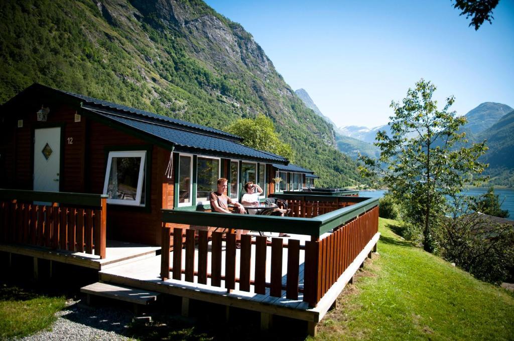 Grande Hytteutleige Og Camping Geiranger Ruang foto