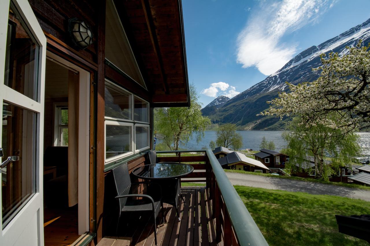 Grande Hytteutleige Og Camping Geiranger Bagian luar foto