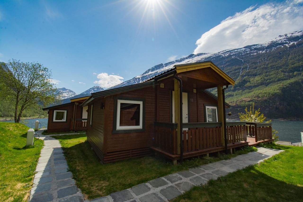 Grande Hytteutleige Og Camping Geiranger Bagian luar foto